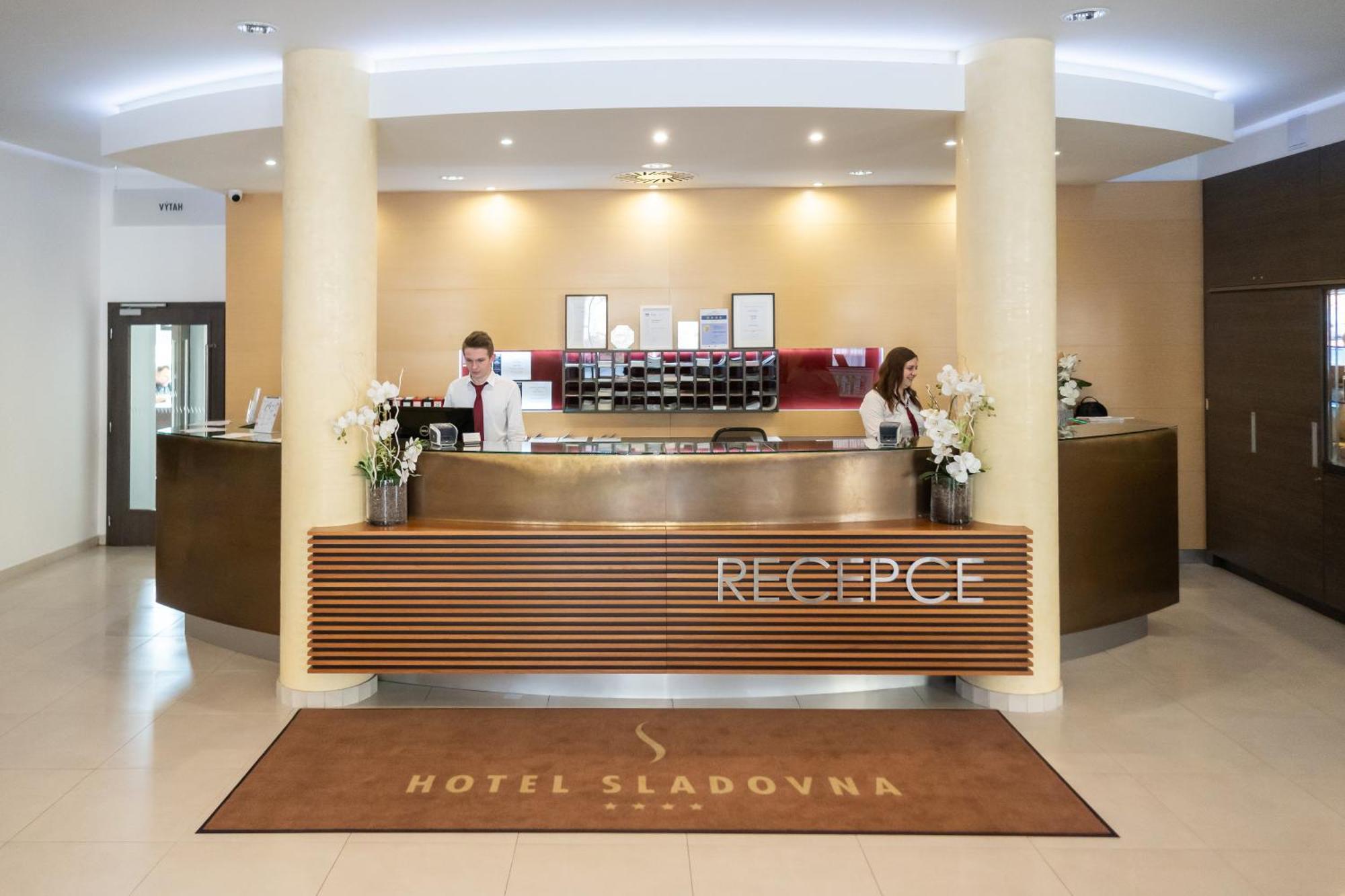 Hotel Sladovna Cerna Hora Exterior foto